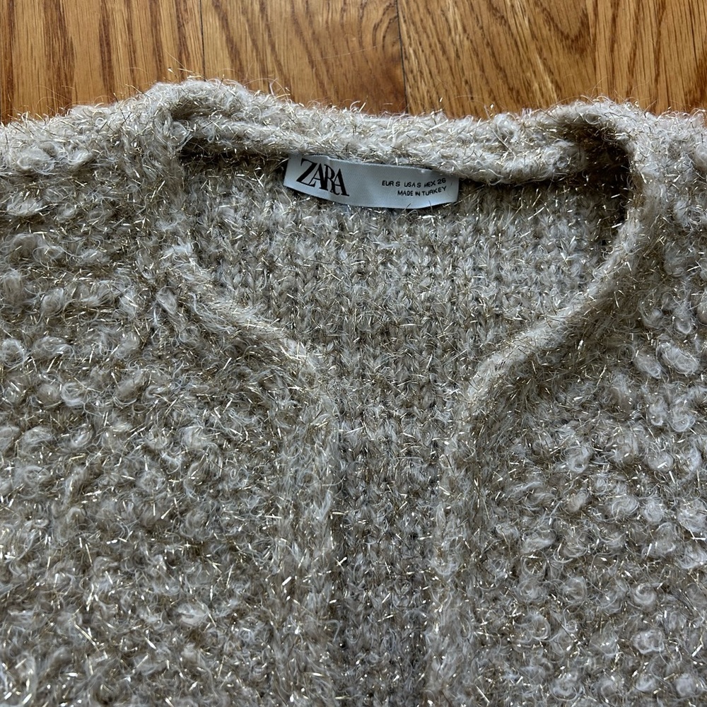 Zara Women’s Boucle Gold Specked Short Cardigan Sweater Small - Picture 2 of 6